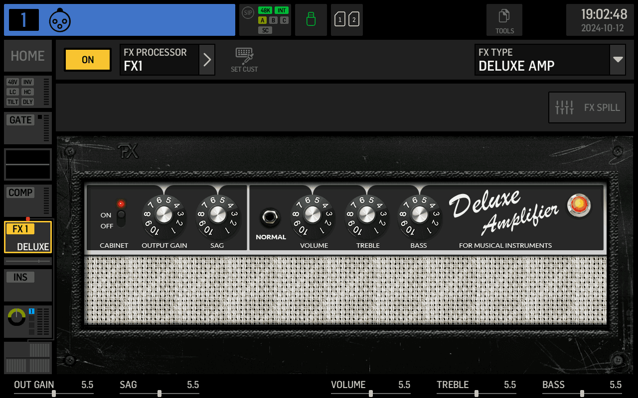 DELUXE AMP